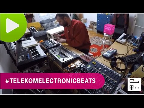 SzpottoljOtthon #001 Adis Abbe, A I W A