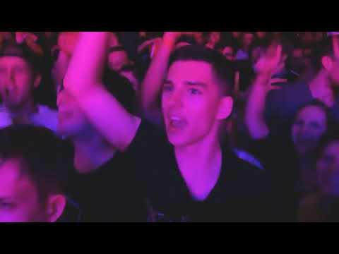 A boy vs a girl beatbox battle... (comment who's the best)