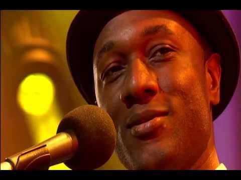 Aloe Blacc - Wake Me Up (Legendas Pt/Eng)