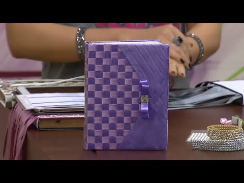 Woman.com - 10/09/2015 - Bible covered with ribbons - Valeria Soares PT1