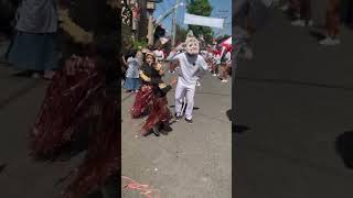 Download lagu joget karnaval terompet brazil viral bocil dengan hanoman #karnaval #dj #djremix mp3 Download lagu joget karnaval terompet brazil viral bocil dengan hanoman #karnaval #dj #djremix mp3