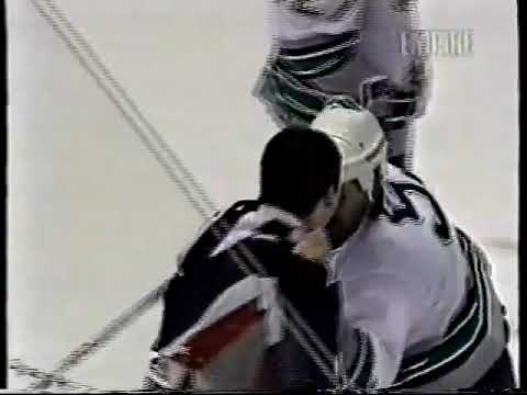 Keith Primeau vs Wayne Primeau