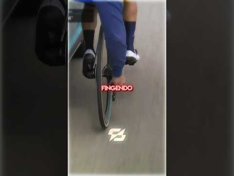 HA BARATO durante la FINALE IN BICI con un TRUCCO! 😳🚴