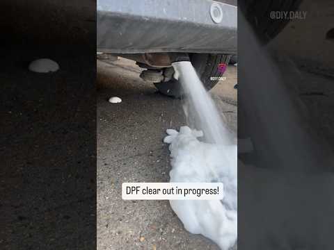 Wynns DPF cleaner solution been left in over night. Just getting it up to temp ready for a regen!