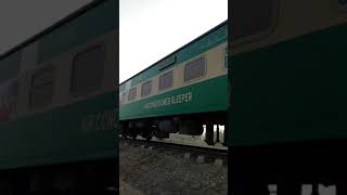 preview picture of video 'Radhan Railway station near faqeerpur'