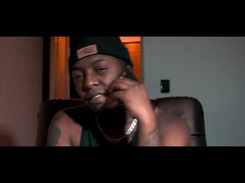 Mc Bola 8  - M-A-M-Á   ( Video Oficial )