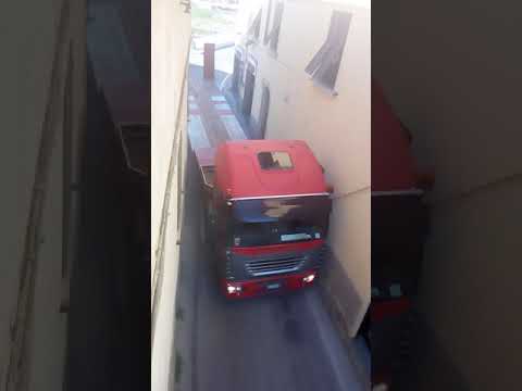 Ponte a Elsa, Via Poggio a Isola