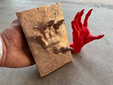 Creepy Copper Hand Ingot - Melting Copper - Making Custom Ingots - The Growing Stack