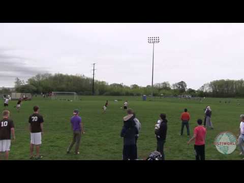 Puget Sound's Peter Geertz-Larson's Incredible Diving Catch