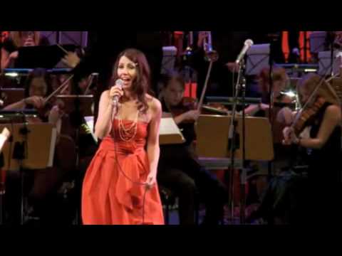 SIlvia Vicinelli sings 