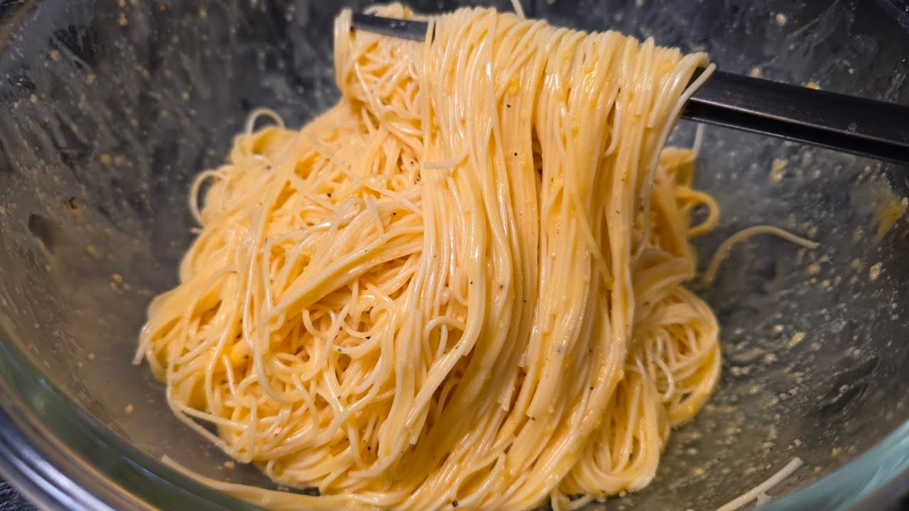 冷やしカルボナーラそうめん & なめこのコンソメスープ