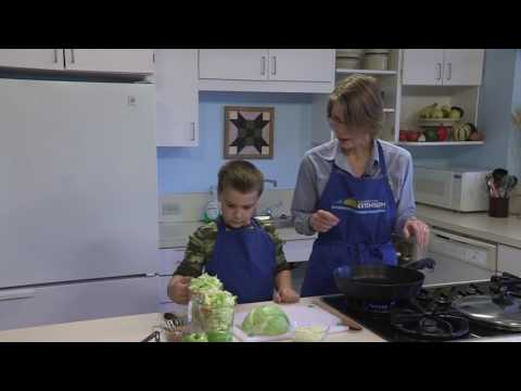 Skillet Cabbage and Apples