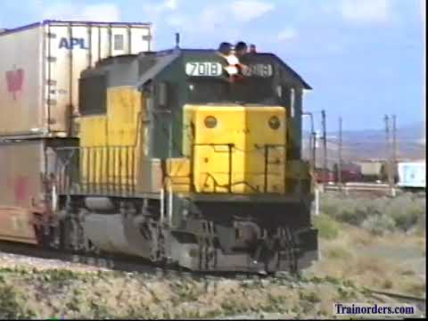 Classic Railroad Series 893 - Dinky WB UP Hotshot CNW 7018 Elko, NV 5-5-1994.