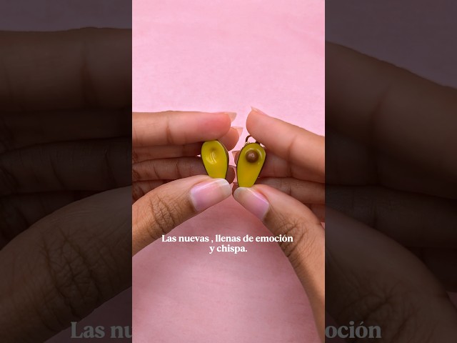 Vídeo relacionado con KAHZOR 2 pares Calcetines magnéticos que se sostienen de las manos, hombres y mujeres, Lindos pareja, Regalos para los novios, divertidos recién casados, Para novia, Día de San Valentín, Aniversario