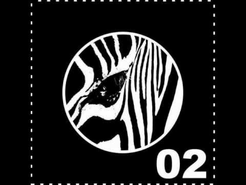 Victor Ruiz - Never Trust A Junkie (Original Mix)