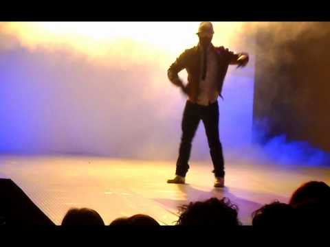 ELVIS  SACKEY Entertaiment "Show"