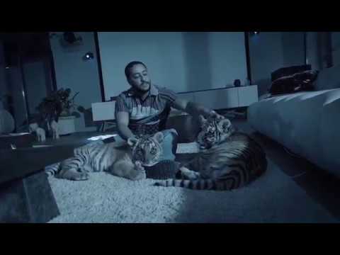 Lacrim -  Freestyle 17 Novembre (Clip officiel)