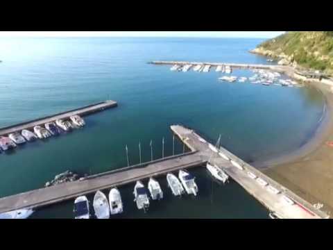 Scauri Minturno provincia di Latina. Il mare di Scauri