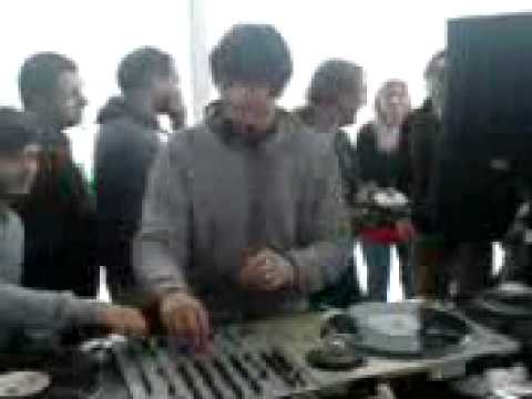 Raresh @ Sunwaves 5 afterhours 2 mai