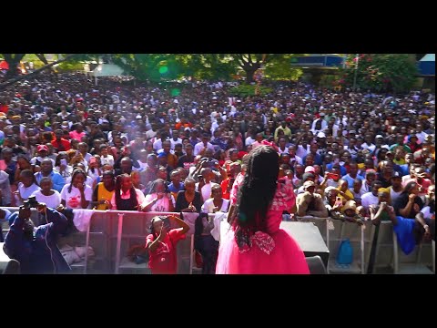 FUNGA MDOMO live performance with Guardian Angle at CHEZA GOSPEL STREET PARTY,Aga Khan Walk,Nairobi.