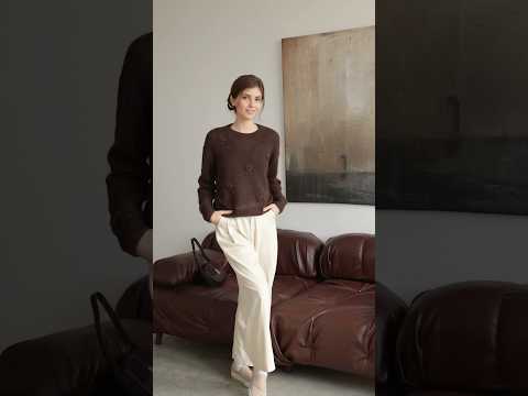 Who else loves the classic combos? 🖤🤍#goelia  #ootd  #shorts