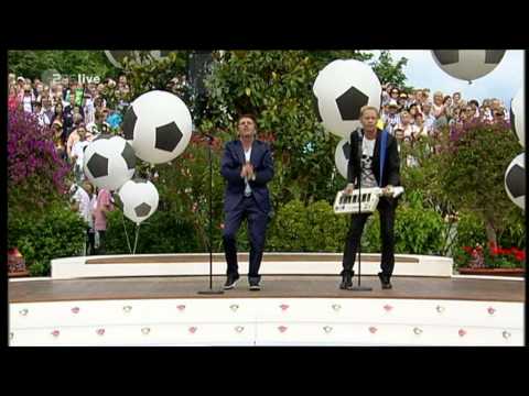 Anders | Fahrenkrog - No More Tears On The Dancefloor (EURODISCO mix, ZDF-Fernsehgarten 26.06.2011)
