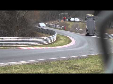 Horror crash on the nordschleife airfield ... a car flies on spectator
