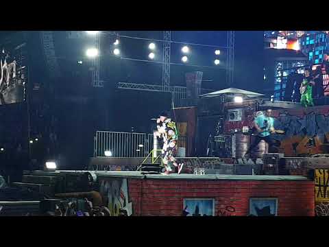 Salmo - 90minuti - (spezzone live Mediolanum Forum Milano)