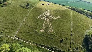 Reino Unido, el icónico gigante de tiza de Cerne Abbas recibe su primera gran restauración