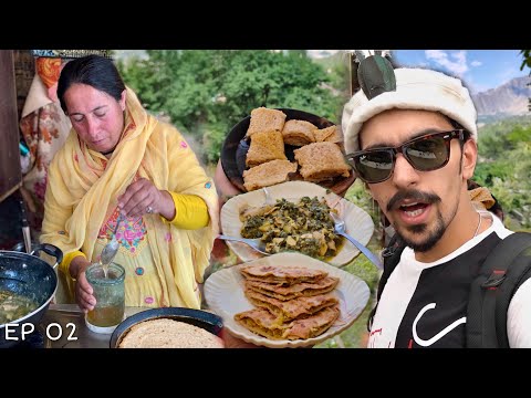 STREET FOOD IN HUNZA - Chap Shuro, Hoilo Garma - Food Of Gilgit Baltistan + Baltit Fort & Eagle Nest