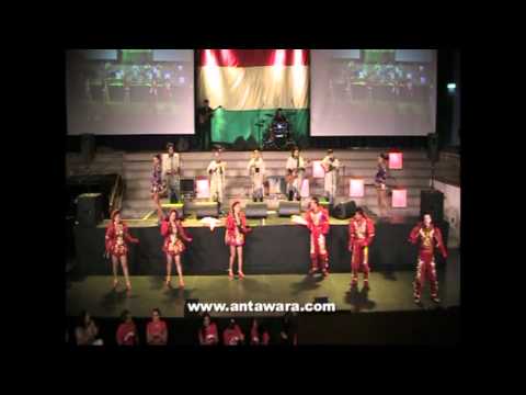 2010-07-31, Los Kjarkas 2010 en Suecia, Saya Cochabamba (Caporales)