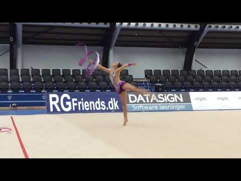 Junior 2, Group 1, Naomi Pieterse, Asker, Ribbon