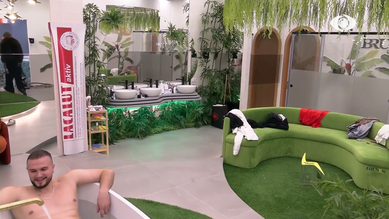 More falso/ Gjesti i drejtohet Olës