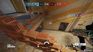 A very ordinary teamdeath match video that has nothing to see