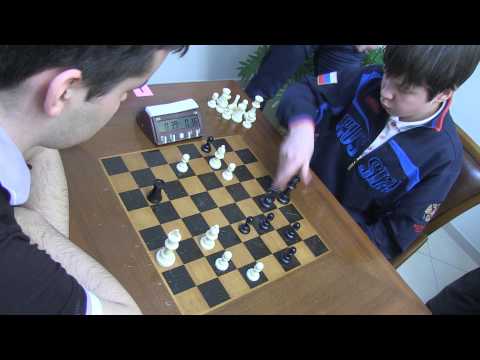2013-12-21 GM Nepomniachtchi - IM Golubov  Christmas Handicap Dvorkovich Chess Hall