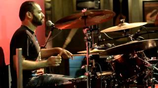 Shazneen Arethna - 3 Guys And A Girl   Ob-La-Di ,Ob-La-Da  Beatles Cover