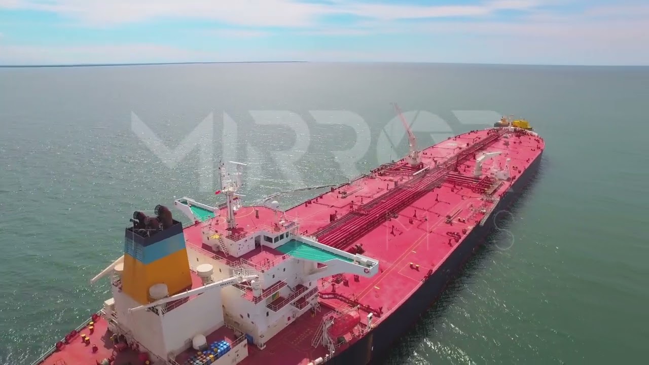 Impresionante buque petrolero