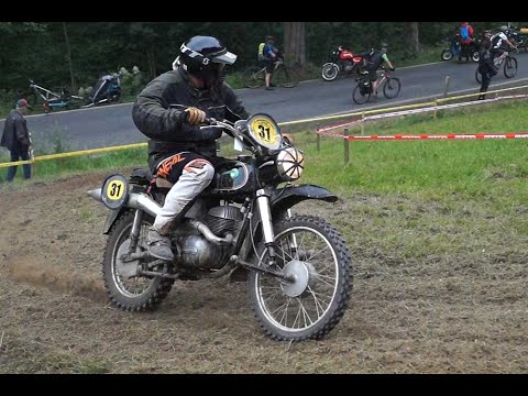 Geländesport-Motorrad MZ ES 250 G bei der Classic-Enduro in Zschopau 2022