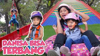 Download lagu PERTAMAKALI DANISA TERBANG PAKAI FLYINGFOX BARENG KAK DINAR #viral #trending mp3