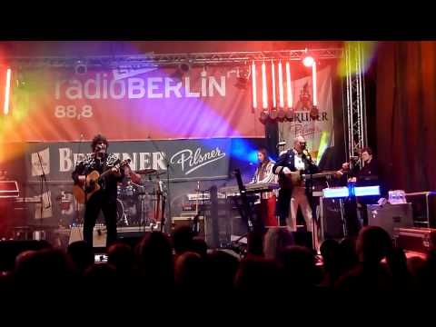 Electric Light Orchestra performed by Phil Bates & Band