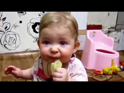 Funny video Baby Eating Lemon