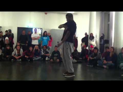 Marlenita ( dEEp doWN dopEiZm) vs Poogie ( Leftsoun)