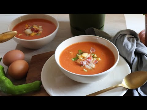 GAZPACHO: REFRESHING SPANISH SUMMER SOUP (tasty, easy & quick!)