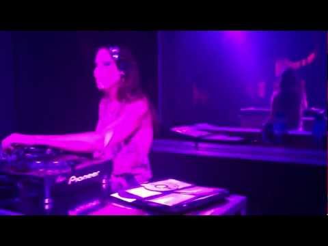 DJ Ana Flor e DJ Robix na All Day - 03.06.2012