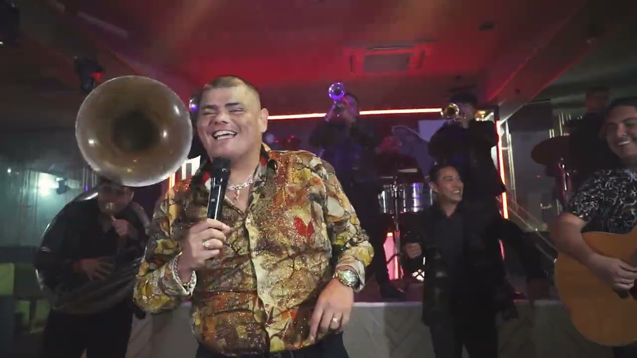 El De Santa María - El leon y su Gente  ( Live Studio )