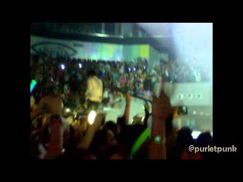 130302 WTII in Manila 2PM - Hands Up