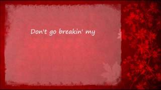 Anne Hathaway feat. Jesse McCartney - Don&#39;t Go Breaking My Heart (Lyric)