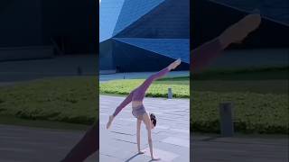 Download lagu #acrobatics #lifeisbutadream #beautiful #beauty #babe #butifyoucloseyoureyes #jumpingjacktrailers mp3