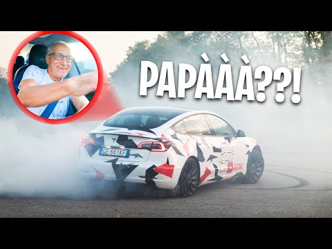 My dad drives a Tesla! *for the first time*