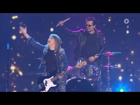 Suzi Quatro - "She`s in love with you", ARD Silvestershow Jörg Pilawa, 2021